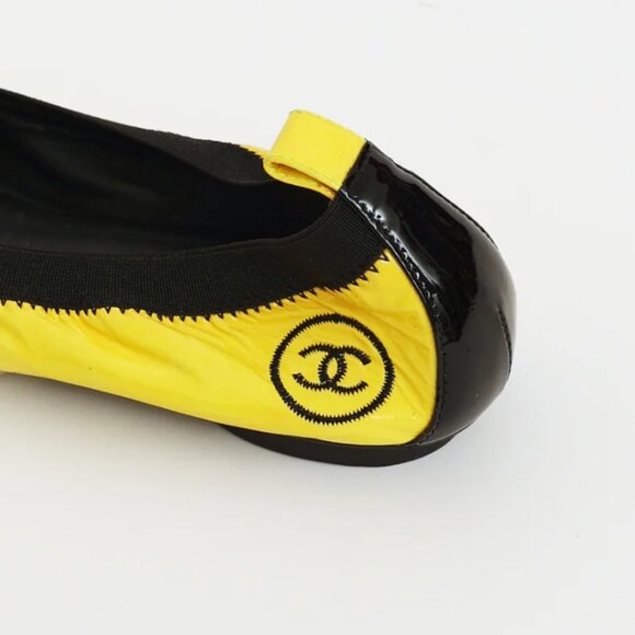 Chanel Yellow & Black Cap Toe Ballet Flats - Picture 4 of 7